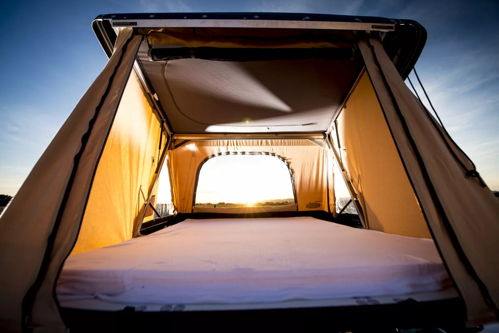 TEST : Tente de toit NaïtUp Quatrö - Sentiers du Phoenix