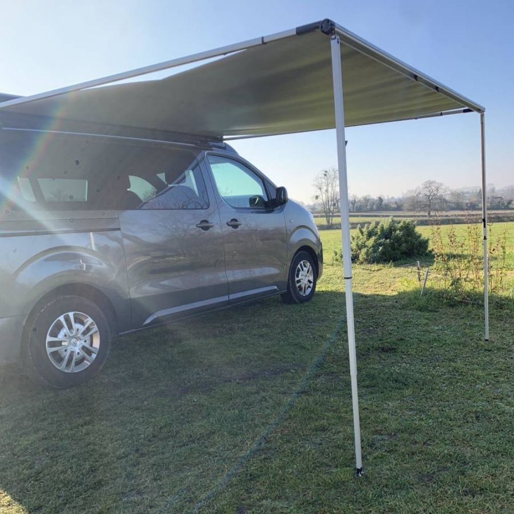 Side awning for Thule van 3200
